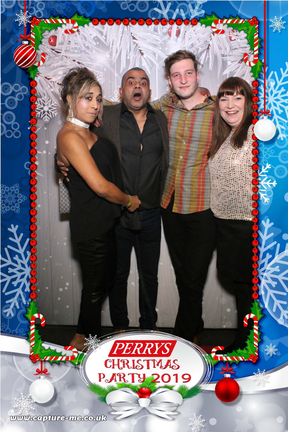 Perrys Aylesbury Christmas Party | View more photos from the event at gallery.capture-me.co.uk/u/Capture-me/Perrys-Aylesbury-Christmas-Party